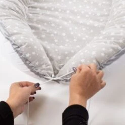 Babybay Kuschelnest, Perlgrau Sterne Weiß -Baby Lieferungen Geschäft 14735401 03