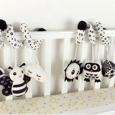 Epik Kinderbett Hängespielzeug Schwarz-weißes Tier Mit Klingel Bettchen Puppe Babyspielzeug 4 Epik Kinderbett Hängespielzeug Schwarz-weißes Tier Mit Klingel Bettchen Puppe Babyspielzeug – Bild 2